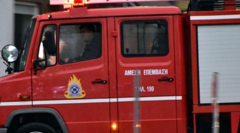Βραχυκύκλωμα και εισροή υδάτων σε σκάφος που βρίσκεται στη Μαρίνα Αλίμου