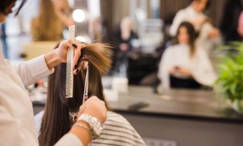 Ανοίγουν τη Δευτέρα τα κομμωτήρια και τα κέντρα mani/pedi - Πώς θα λειτουργούν