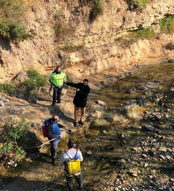 Ο Δήμαρχος Παλαιού Φαλήρου, Γιάννης Φωστηρόπουλος, μιλά για τους ψεκασμούς στο ρέμα της Πικροδάφνης