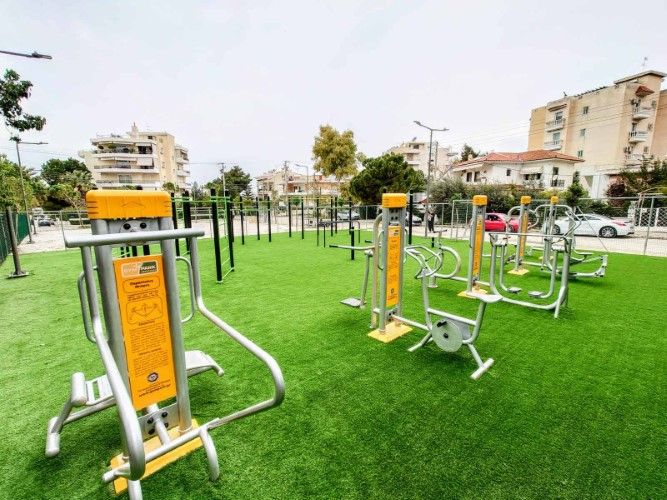 H Γλυφάδα παρουσιάζει το νέο, υπερσύγχρονο υπαίθριο γυμναστήριό της