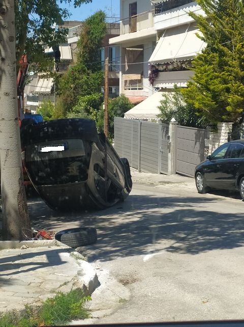 Τροχαίο ατύχημα έγινε σήμερα στο Καλαμάκι