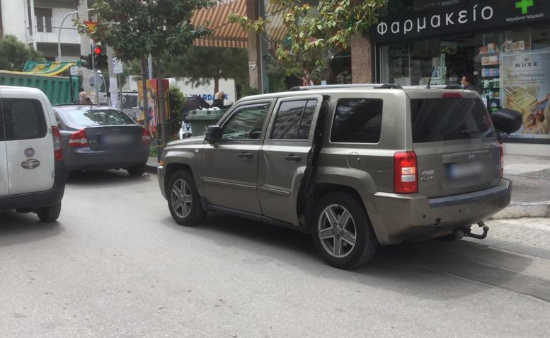 Τροχαίο ατύχημα έγινε σήμερα στη Θουκυδίδου