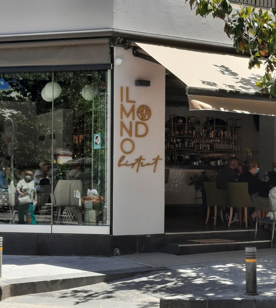 To «Ιl Mondo» άνοιξε