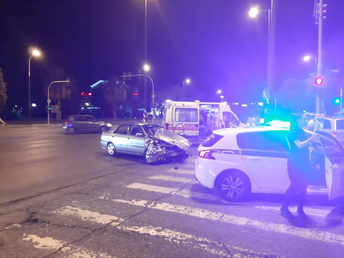 Τροχαίο ατύχημα στη λεωφόρο Βουλιαγμένης