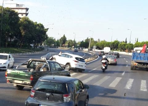 Τροχαίο ατύχημα στη λεωφόρο Ποσειδώνος