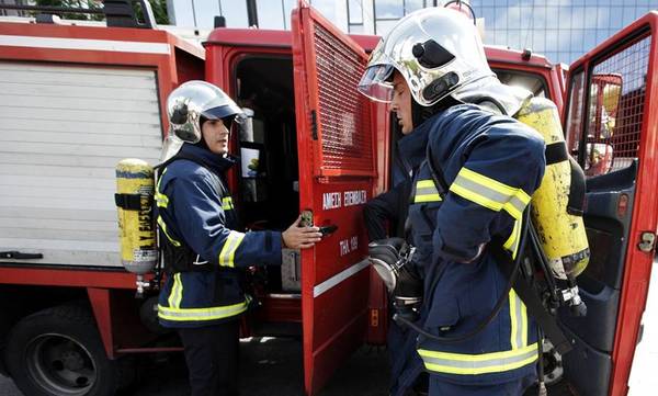 Εμπρησμός σε αυτοκίνητο στο Παλαιό Φάληρο