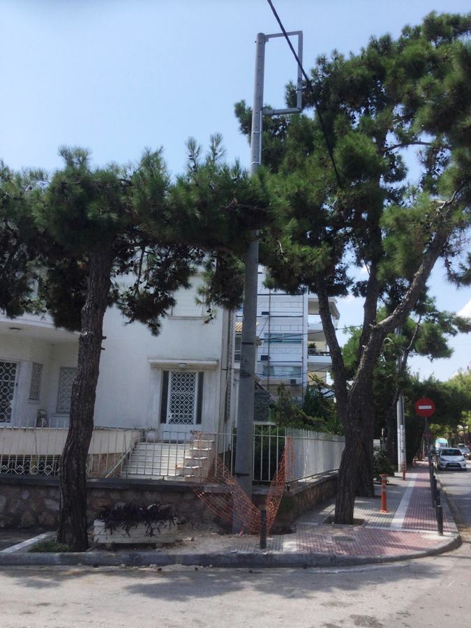 Νέα κολώνα οδοφωτισμού στην οδό Θουκυδίδου