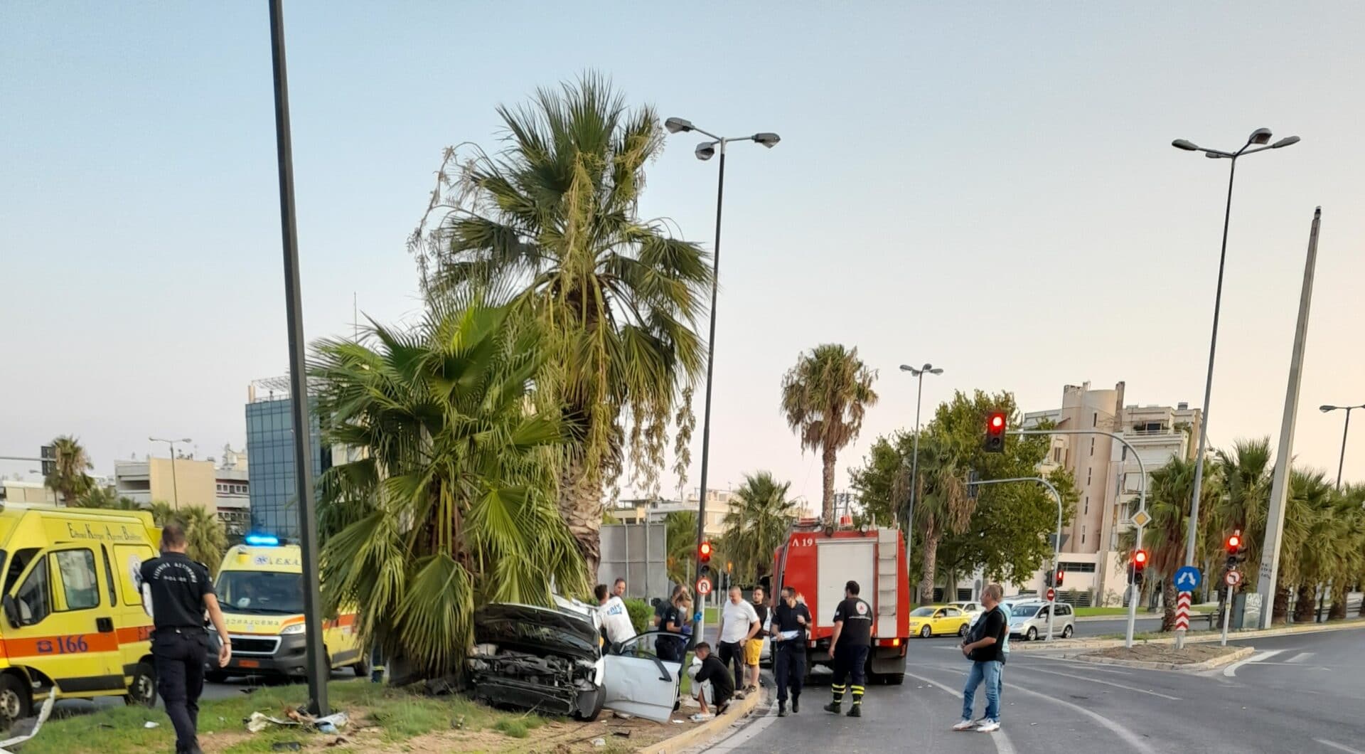 Δυστύχημα το πρωί στη Βούλα