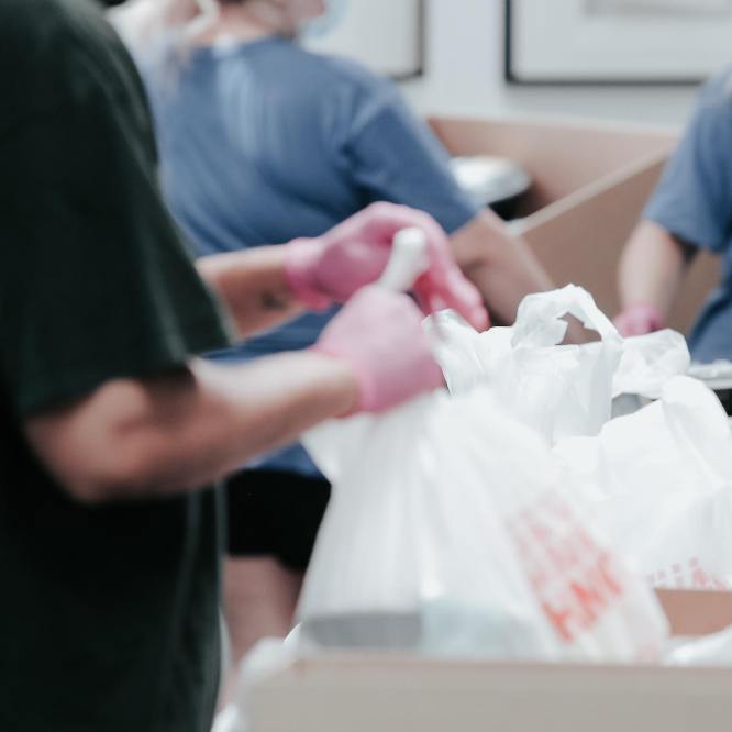 Το Vasal συγκεντρώνει τρόφιμα και είδη ανάγκης για τους πυρόπληκτους της Εύβοιας
