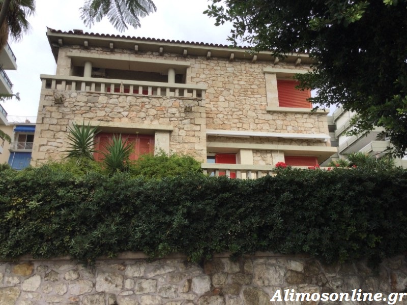 Τα όμορφα αρχοντικά της λεωφόρου Ποσειδώνος