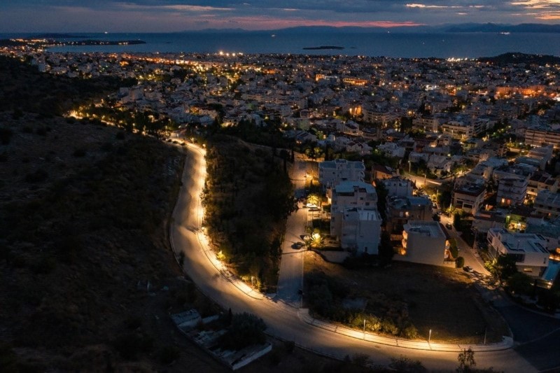 Μία ρομαντική διαδρομή δημιούργησε ο Δήμος Γλυφάδας στους πρόποδες του Υμηττού