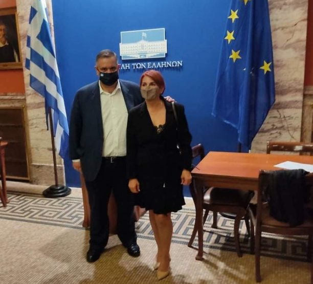 Μία Αλιμιώτισσα στην Βουλή των Ελλήνων