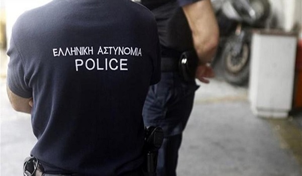 Συνελήφθη 38χρονος στη Βουλιαγμένη για διαρρήξεις αυτοκινήτων