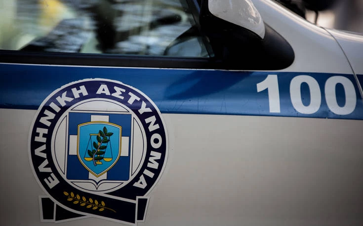 Συνελήφθησαν μέλη σπείρας που «ξάφριζε» αυτοκίνητα, σπίτια και καταστήματα σε περιοχές των Νοτίων Προαστίων