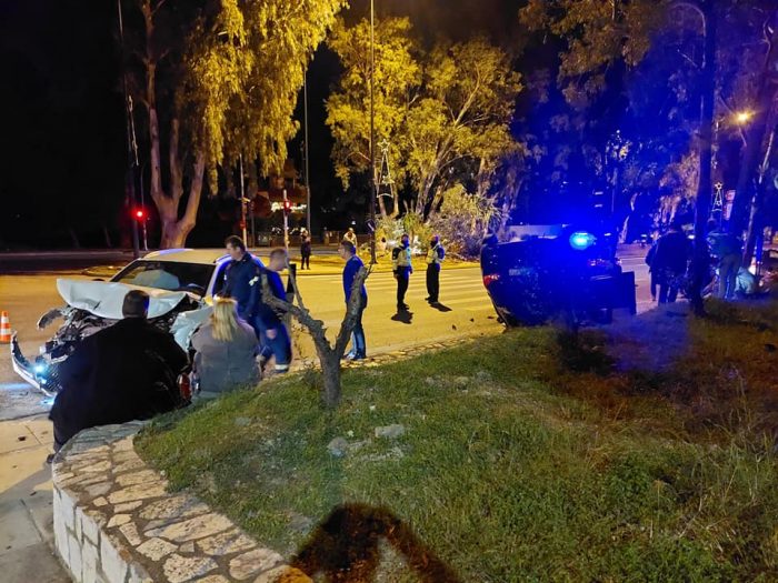 Σοβαρό τροχαίο στη Βουλιαγμένη
