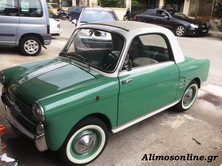 Σε δρόμο του Αλίμου είδαμε το λιλιπούτειο μοντέλο που έγραψε ιστορία στην αυτοκίνηση