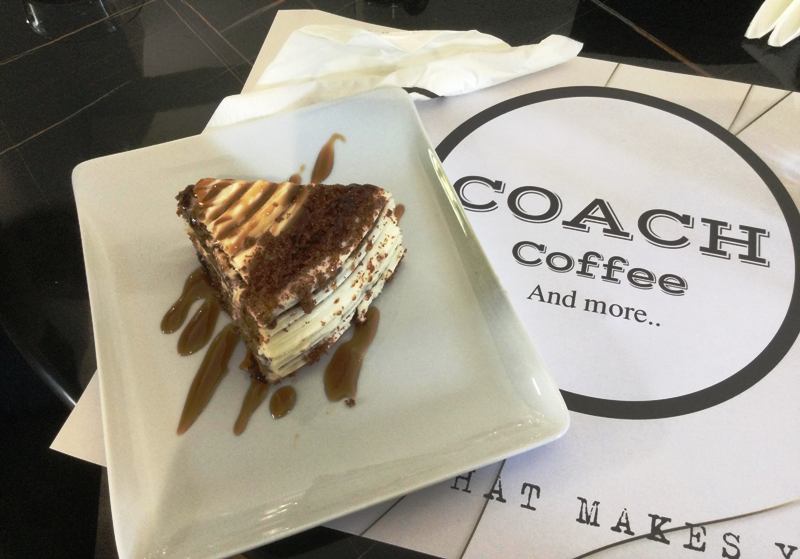Το «Coach» είναι το ιδανικό μέρος για να απολαύσετε τον καφέ σας και ένα λαχταριστό γλυκό
