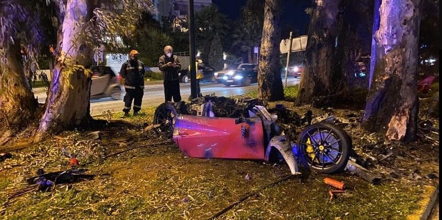 Τροχαίο δυστύχημα στη Βούλα με Ferrari – Νεκρός ο οδηγός 