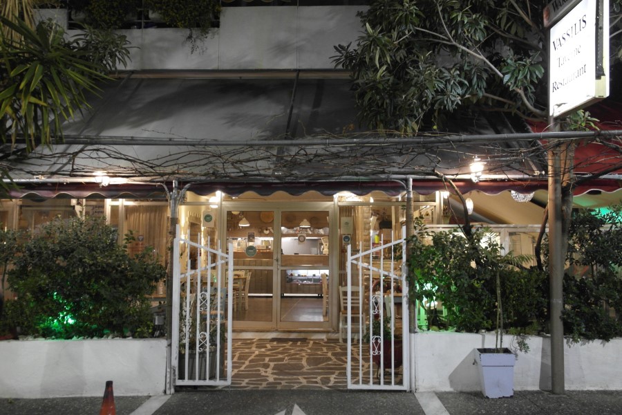 Tαβέρνα «Ο Βασίλης»: η πιο cozy, παραδοσιακή ταβέρνα της περιοχής μας