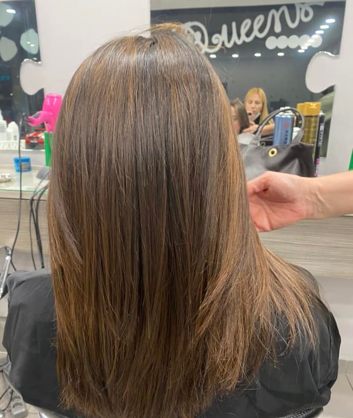 Queens Teens: Ένα ζεστό balayage σε τόνους του Μπράντυ