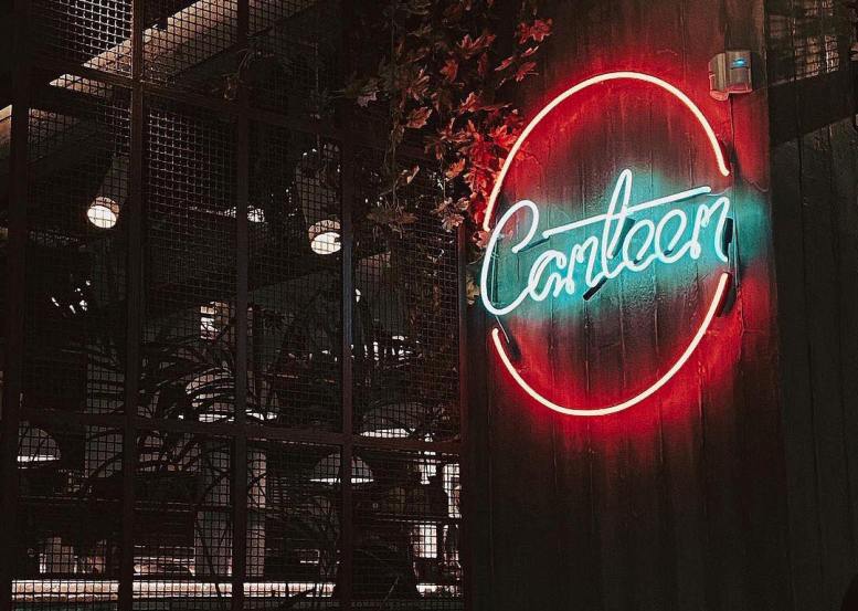 To Canteen προσλαμβάνει