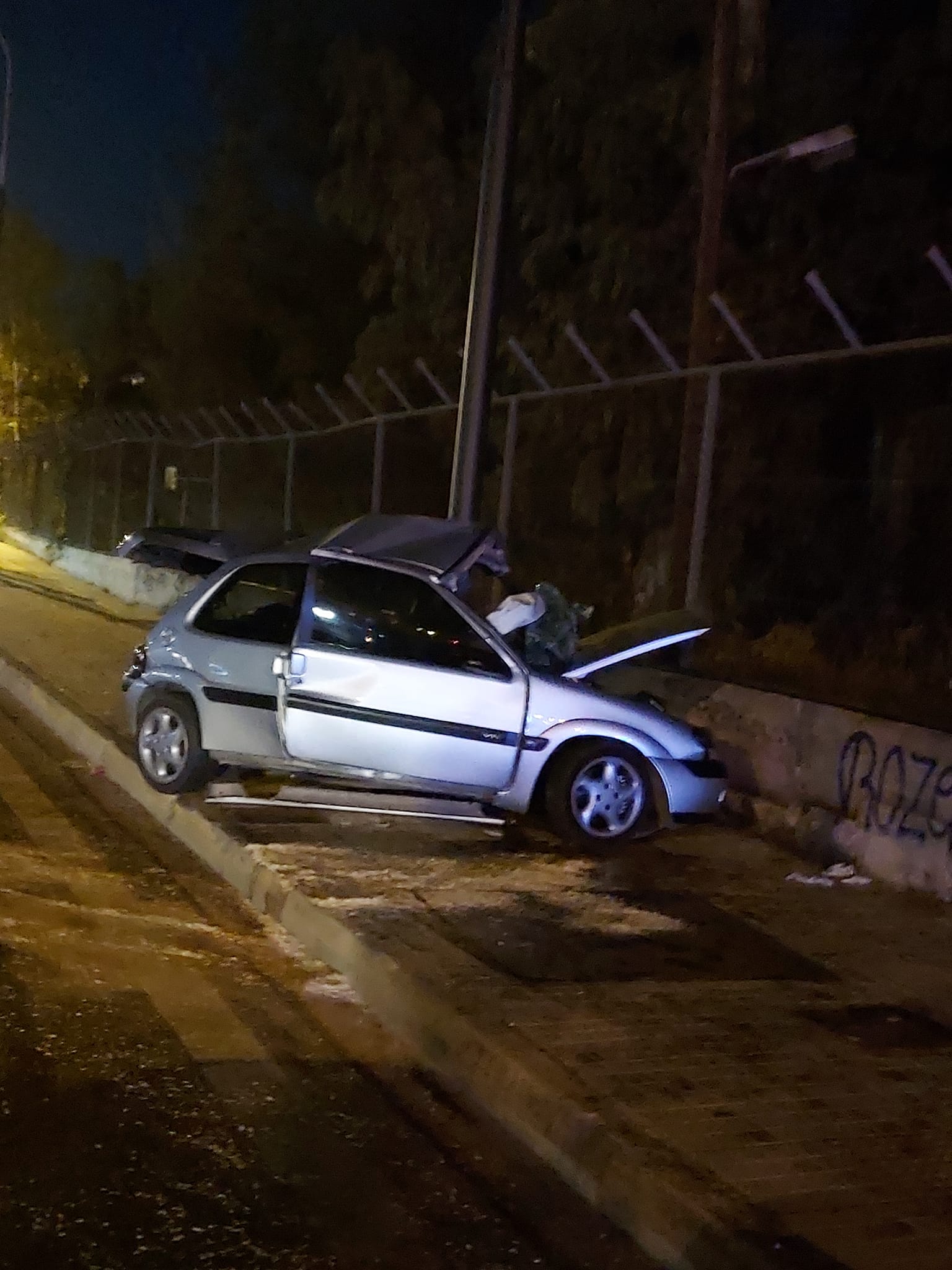 Σοβαρό τροχαίο με έναν τραυματία στη Λεωφόρο Βουλιαγμένης 