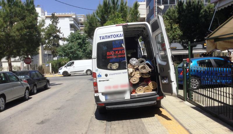 Τα χαλιά του Αλίμου έχουν αρχίσει να μαζεύονται και το καλοκαίρι έρχεται