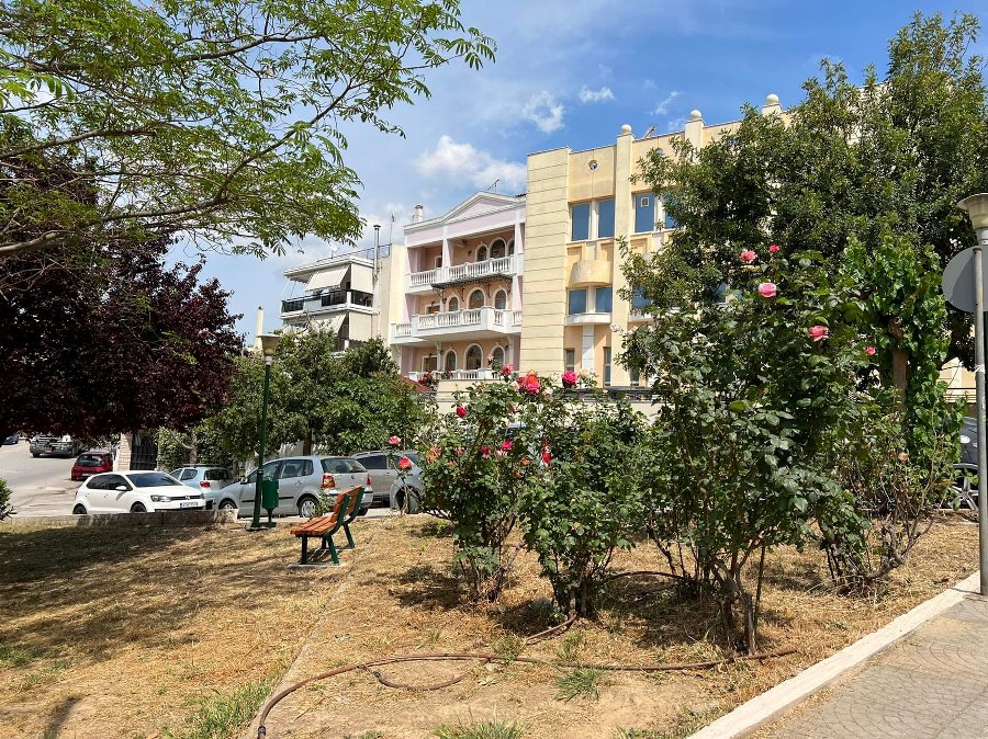 Ομόρφυνε το πάρκο των οδών Λυσικράτους και Εθελοντών