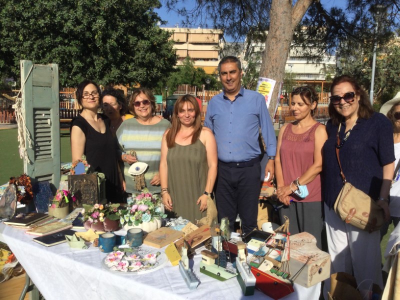 Ξεκίνησε χθες το τριήμερο bazaar της ομάδας «Δεν πετάμε τίποτα. Δημιουργούμε»