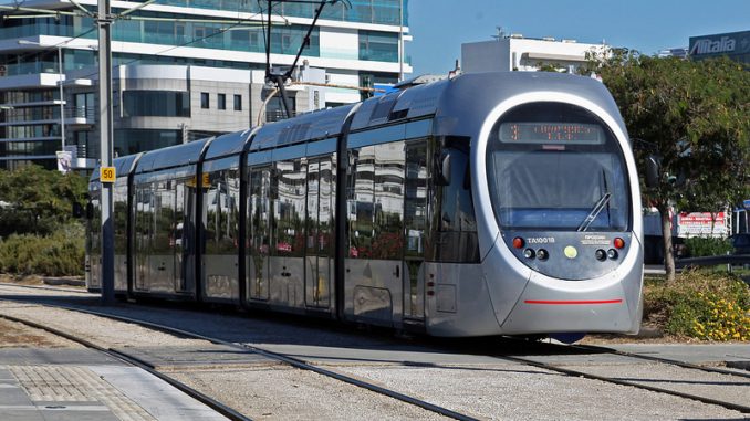 Τραμ: Επανήλθε η επέκταση του ωραρίου λειτουργίας τα Σαββατοκύριακα