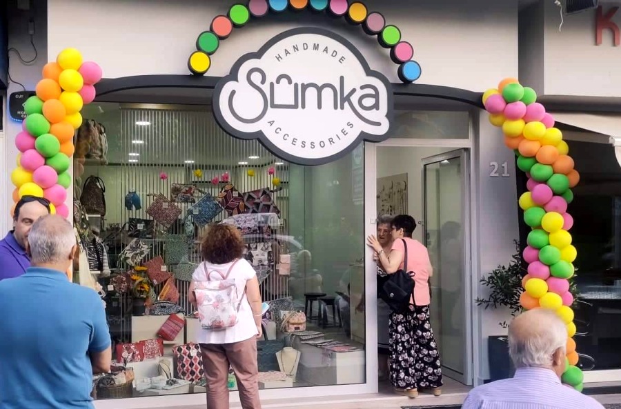 Εγκαίνια για το νέο κατάστημα με χειροποίητες τσάντες και αξεσουάρ «Sumka»