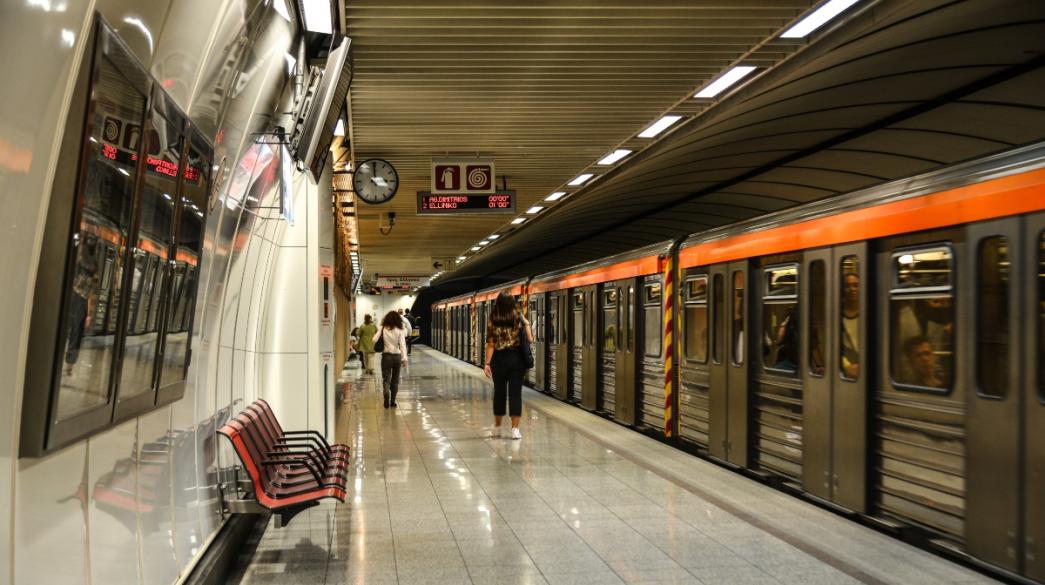 Μετρό Αθήνας: Έρχεται το δωρεάν WiFi