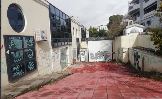 Στο σφυρί οι εγκαταστάσεις της Προμόδα στον Άλιμο και η βίλα Μεταξά στο Σούνιο