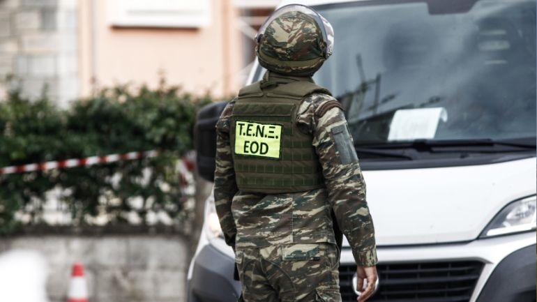 Νέα Σμύρνη: Εντοπίστηκε βλήμα του Β' Παγκοσμίου Πολέμου σε διαμέρισμα