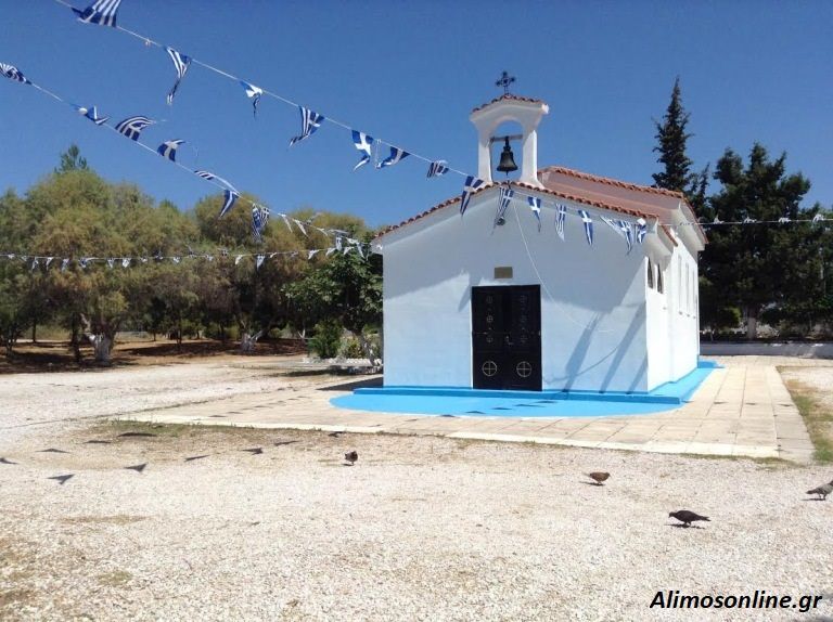 Το γραφικό παραθαλάσσιο εκκλησάκι του Αγ. Αλεξάνδρου στο Ελληνικό
