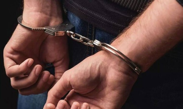 «Σπείρα Νοτίων Προαστίων»: Συνελήφθη 40χρονος, μέλος της συμμορίας που «ρήμαζε» Παλαιό Φάληρο και Νέα Σμύρνη