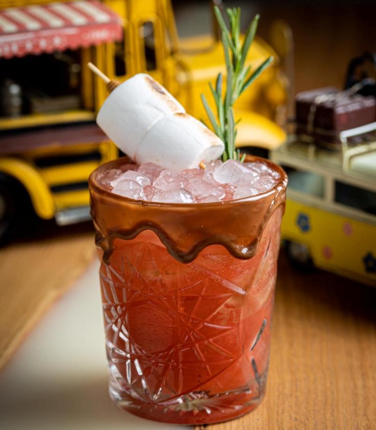 Με ένα cocktail στο Canteen η εβδομάδα «κλείνει» με τον καλύτερο τρόπο