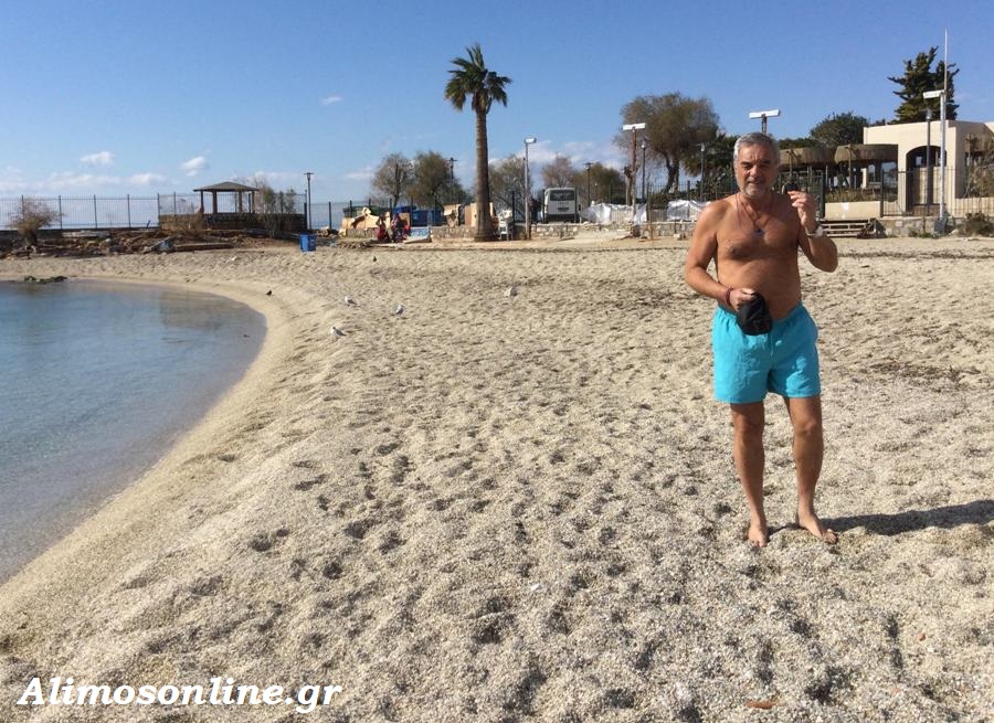 Σωτήρης Καντίνης: Ο Αλιμιώτης χειμερινός κολυμβητής έκανε και σήμερα το μπάνιο του