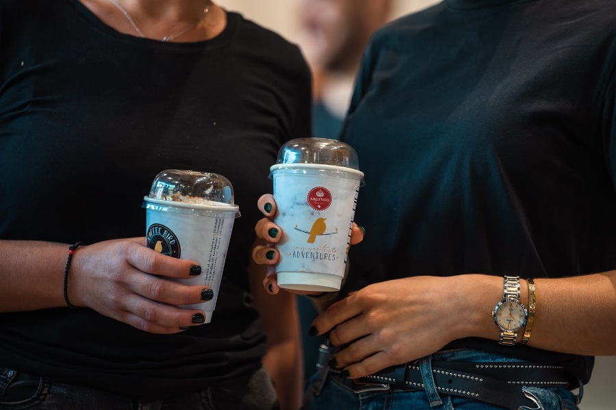 Με έναν καφέ από το Coffee Bird η μέρα μας ξεκινά με τον καλύτερο τρόπο