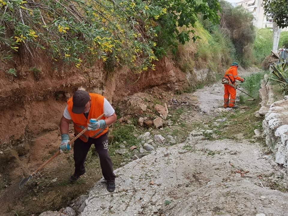 Ξεκίνησε ο καθαρισμός των ρεμάτων από την υπηρεσία καθαριότητας και περιβάλλοντος