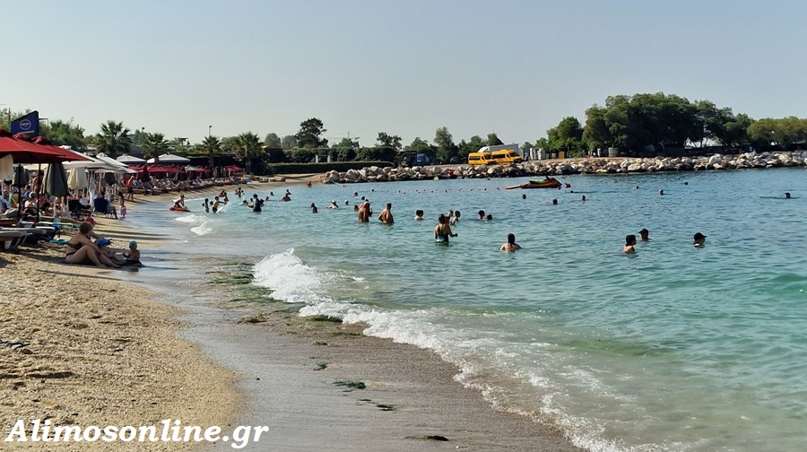 Γεμάτες οι παραλίες του Αλίμου