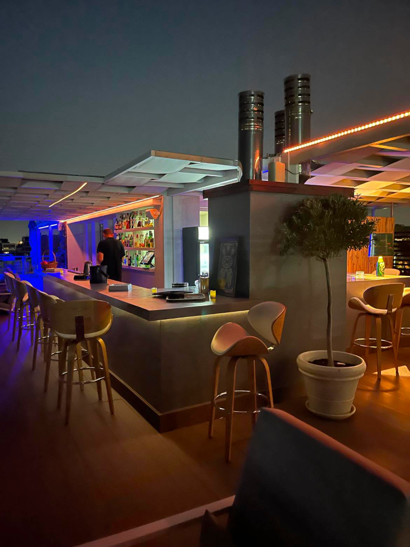 Live βραδιές με απεριόριστη θέα στο Blue Cafe