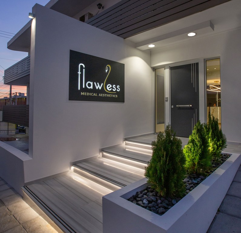 Με τα χημικά peelings του ινστιτούτου «Flawless» το πρόσωπό μας είναι πάντα λαμπερό