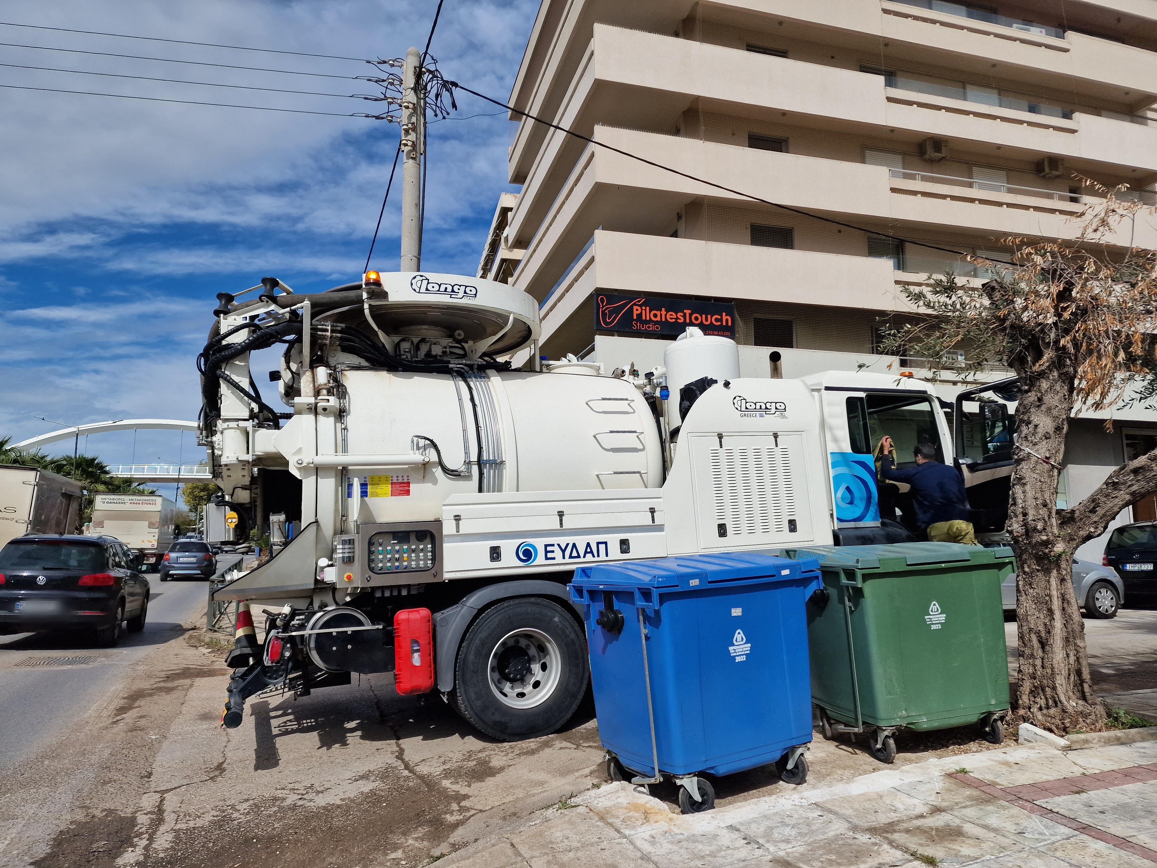 Στο «γνωστό σημείο» του Αλίμου και σήμερα η ΕΥΔΑΠ