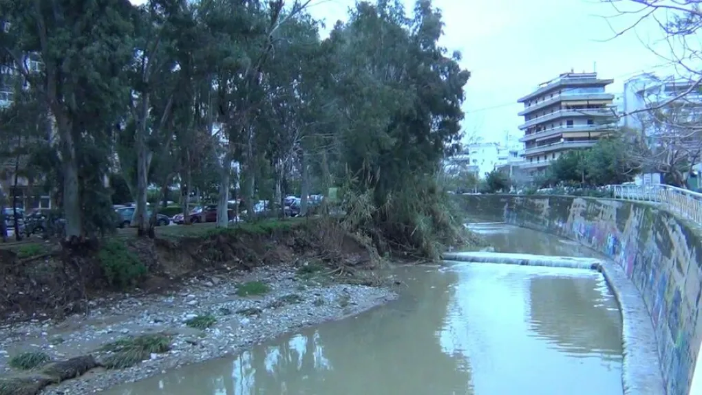Ερώτηση βουλευτών προς τους αρμόδιους υπουργούς για τα λύματα της ΕΥΔΑΠ στο ρέμα της Πικροδάφνης