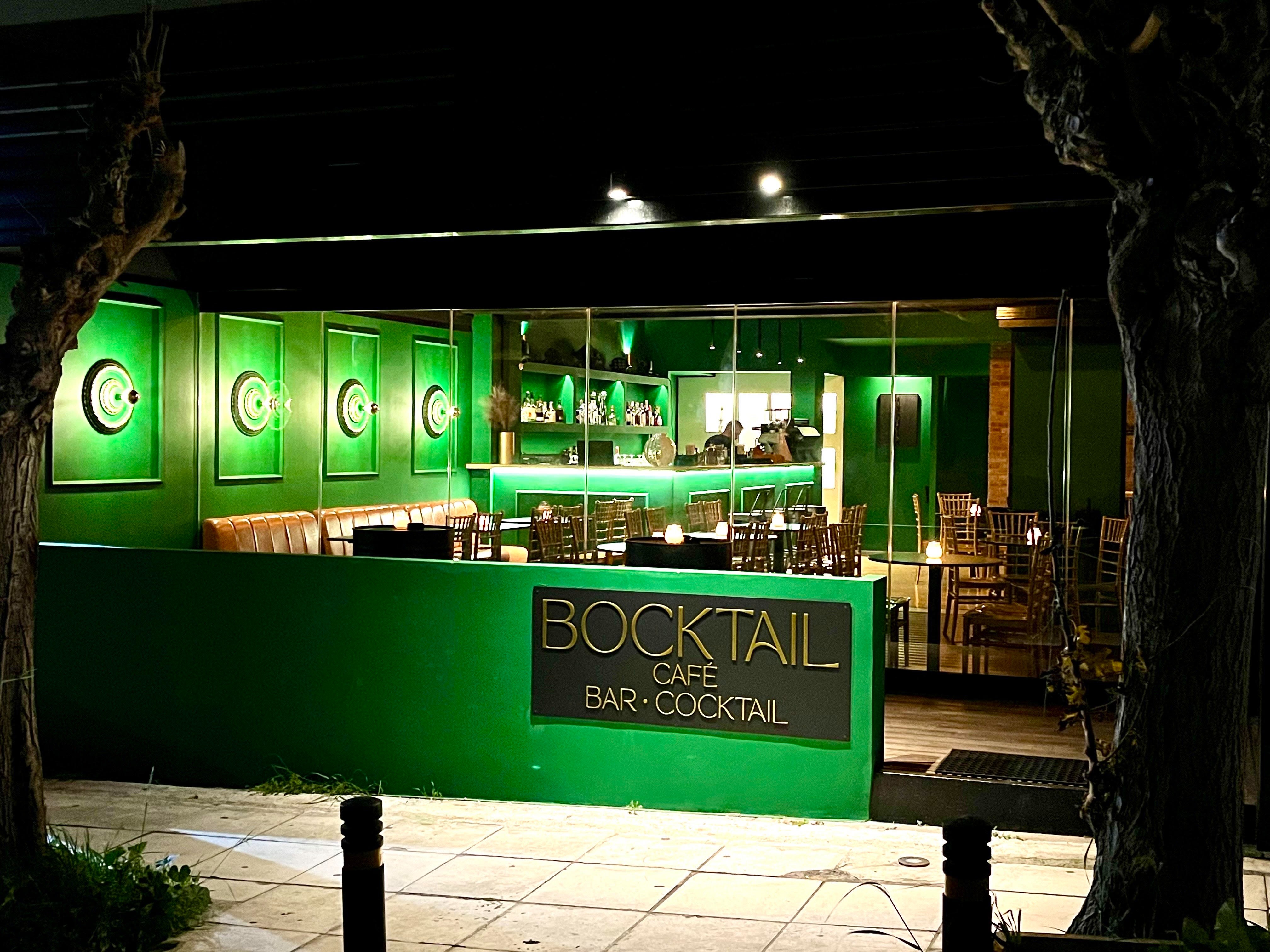 Ο όμορφος χώρος του Bocktail μας περιμένει για διάβασμα και καφέ - Τα επόμενα live