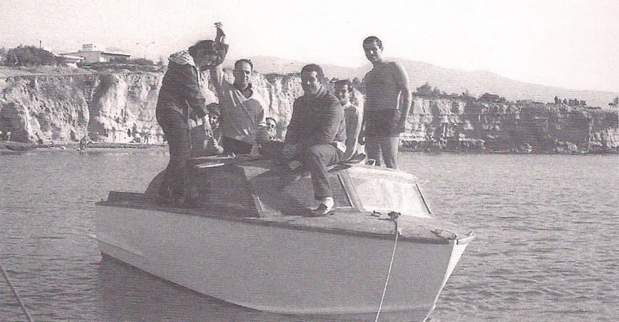Σπηλιές, νησάκια, ξέρες και γκρεμούς είχε η παραλία του Καλαμακίου πριν αρκετά χρόνια
