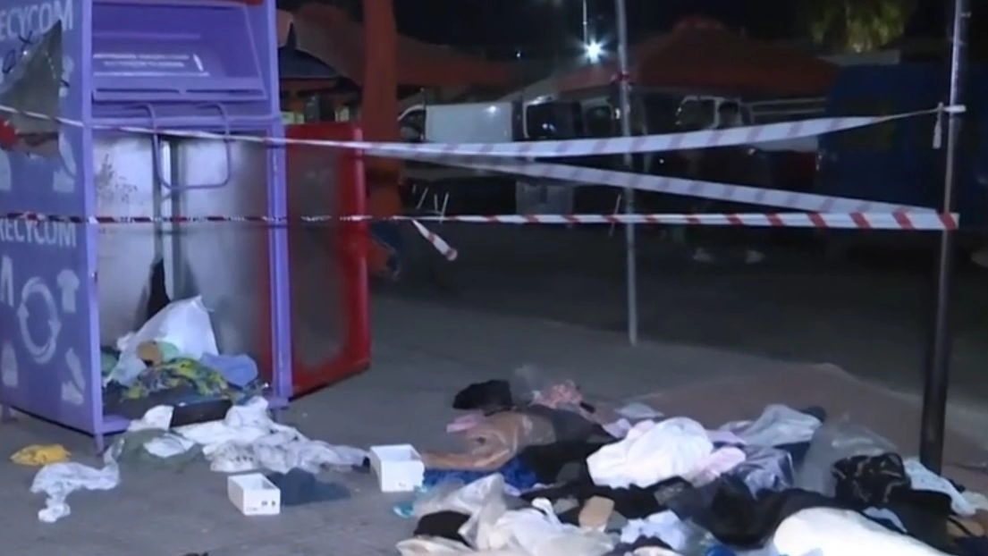 Άνδρας στη Γλυφάδα ανασύρθηκε χωρίς τις αισθήσεις του από κάδο ανακύκλωσης