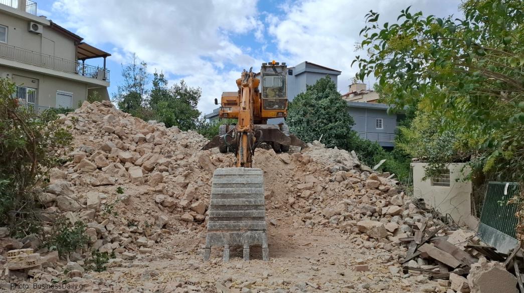 Κατεδαφίσεις αυθαίρετων κτισμάτων στο ρέμα της Πικροδάφνης