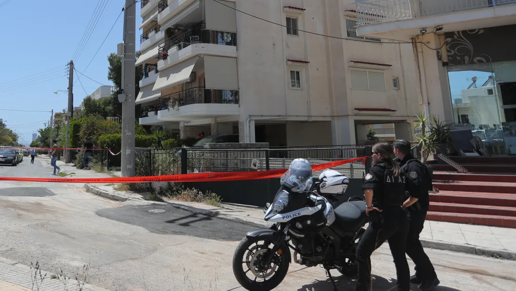 Ηλιούπολη: Πατέρας καταγγέλλει ότι ειδοποίησαν λάθος οικογένεια πως το παιδί τους έπεσε από την ταράτσα